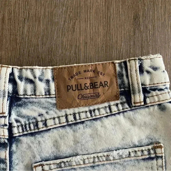 Pull & Bear Distressed Denim Shorts - Acid Wash - Size XS - Picture 7 of 10